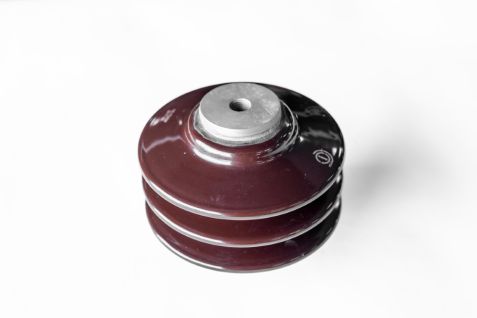 Porslinsisolator J4-125 210mm M12/M16